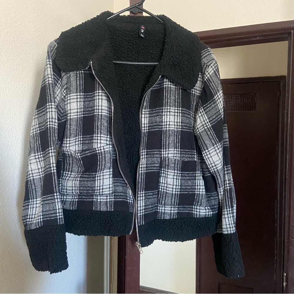 Black and Grey Plaid Zip-Up Jacket - size large